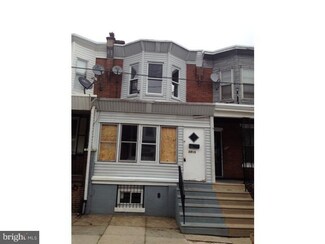 2215 S Hobson St, Philadelphia, PA 19142