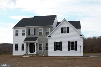 2680 Imperial Crest Ln Unit Lot 17, Hellertown, PA 18055
