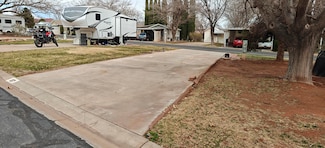180 N 1100 E, Washington, UT 84780