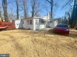 6122 6th St, Chesapeake Beach, MD 20732