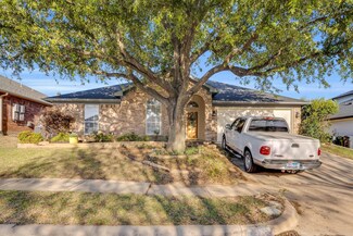8002 Peregrine Trail, Arlington, TX 76001