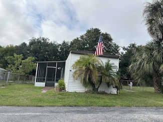 713 Rose St, Auburndale, FL 33823