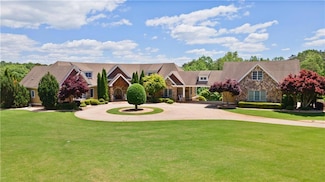 2220 Peachtree Rd, Cumming, GA 30041