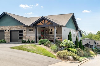 301 Ava Ln, Woodfin, NC 28804