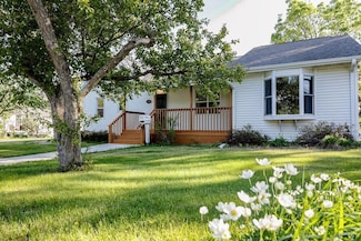 546 2nd St SE, Perham, MN 56573