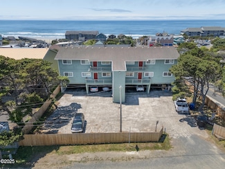 551 NW Brook St Unit 1-6, Newport, OR 97365