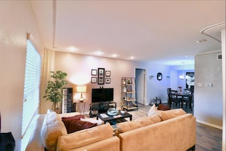 855 Augusta Dr Unit 60, Houston, TX 77057