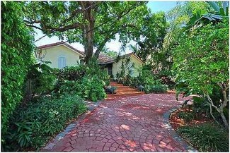 713 Riviera Isle Dr, Fort Lauderdale, FL 33301