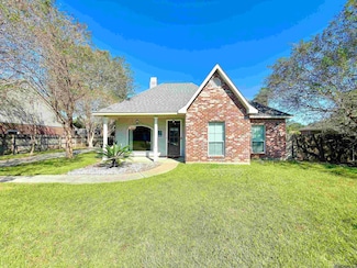 7645 Elmwood Dr, Denham Springs, LA 70706