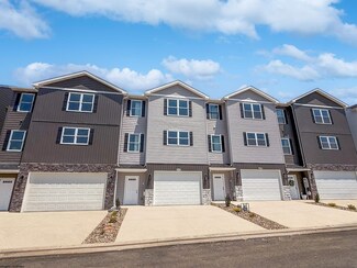 272 Red Oak Ln, Westover, WV 26501
