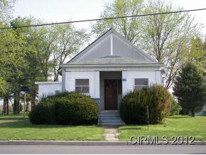 435 N Chicago St, Royal Center, IN 46978