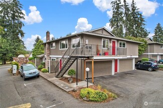 2107 SW 318th Place Unit D, Federal Way, WA 98023