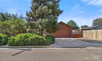 1210 E Elm St, Caldwell, ID 83605