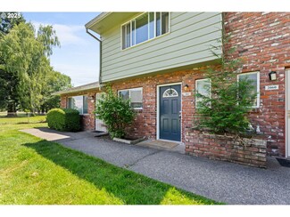 2062 NE Hogan Dr Unit 26, Gresham, OR 97030