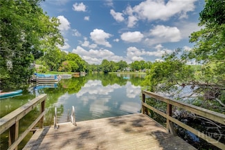 322 Suncrest Blvd, Savannah, GA 31410