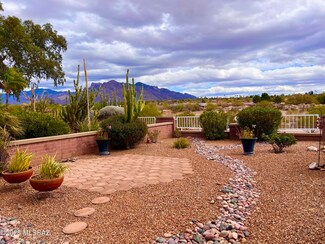 8704 N Johnny Miller Dr, Tucson, AZ 85742