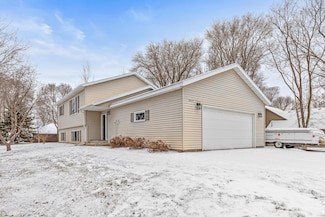 6527 Laurel Rd, Saint Cloud, MN 56303