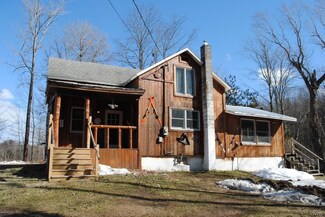 47 Railroad St, Altmar, NY 13302