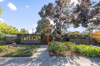 742 De Soto Dr, Palo Alto, CA 94303