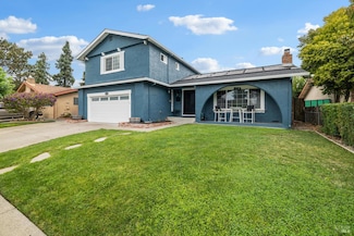 831 Wood Ln, Petaluma, CA 94954