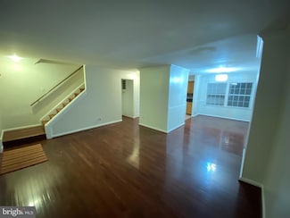 14808 London Towne Square, Centreville, VA 20120