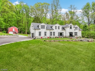 432 Fox Chase Rd, Chester, NJ 07930