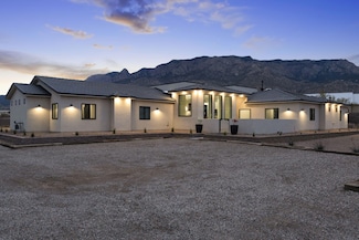 12405 Palomas Ave NE, Albuquerque, NM 87122