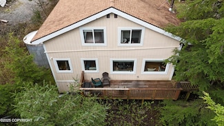 12399 Blackberry Ln, Ketchikan, AK 99901