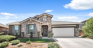 1907 W Flagstaff Ave, Visalia, CA 93291