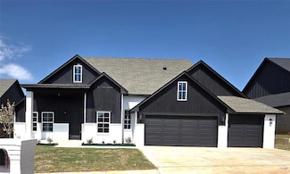 11701 NW 102nd St, Yukon, OK 73099