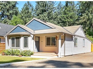 16394 Lake Forest Blvd, Lake Oswego, OR 97035