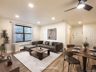 1 E Mill Dr Unit 1H, Great Neck, NY 11021