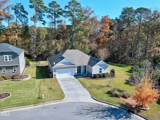 120 Grandfather Ct, Holly Springs, NC 27540