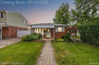 3939 15th St, Wyandotte, MI 48192