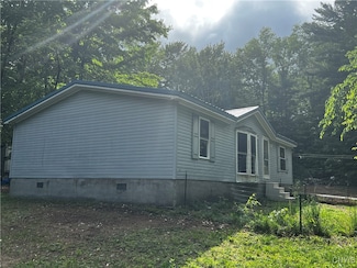 8790 Lachausse Rd, Boonville, NY 13309