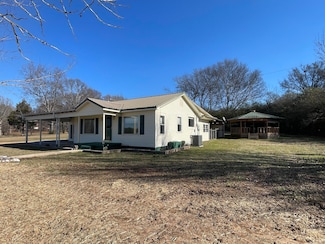 1400 Old Wolf Rd, Caledonia, MS 39740