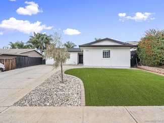 10252 Santana St, Santee, CA 92071