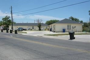 2851 Highland Ave, Corpus Christi, TX 78405