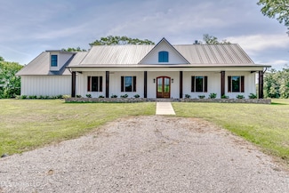 106 Horseshoe Ln, Flora, MS 39071