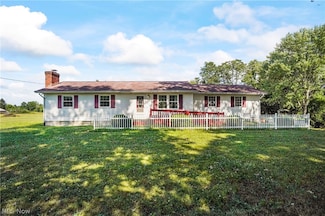 5154 Wayland Rd, Diamond, OH 44412