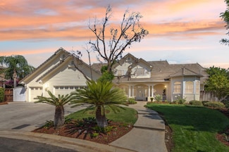 4598 N Outlook Ct, Clovis, CA 93619