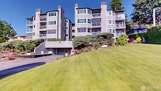 424 14th St Unit 202, Bellingham, WA 98225