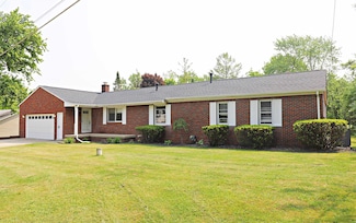 2524 N Mckinley Rd, Flushing, MI 48433