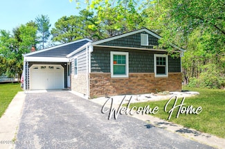52 Normanton Ct, Toms River, NJ 08757