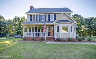 2232 Valley Dr, Winterville, NC 28590