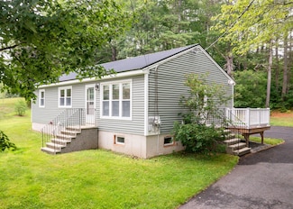 919 College St, Lewiston, ME 04240