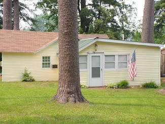 3 River Ln, Massena, NY 13662
