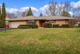 5802 Clarendon Dr, Rockford, IL 61114