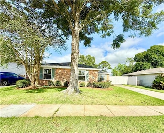 644 Willowbrook Dr, Gretna, LA 70056