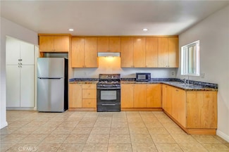 6735 Elmer Ave Unit 19, Los Angeles, CA 91606